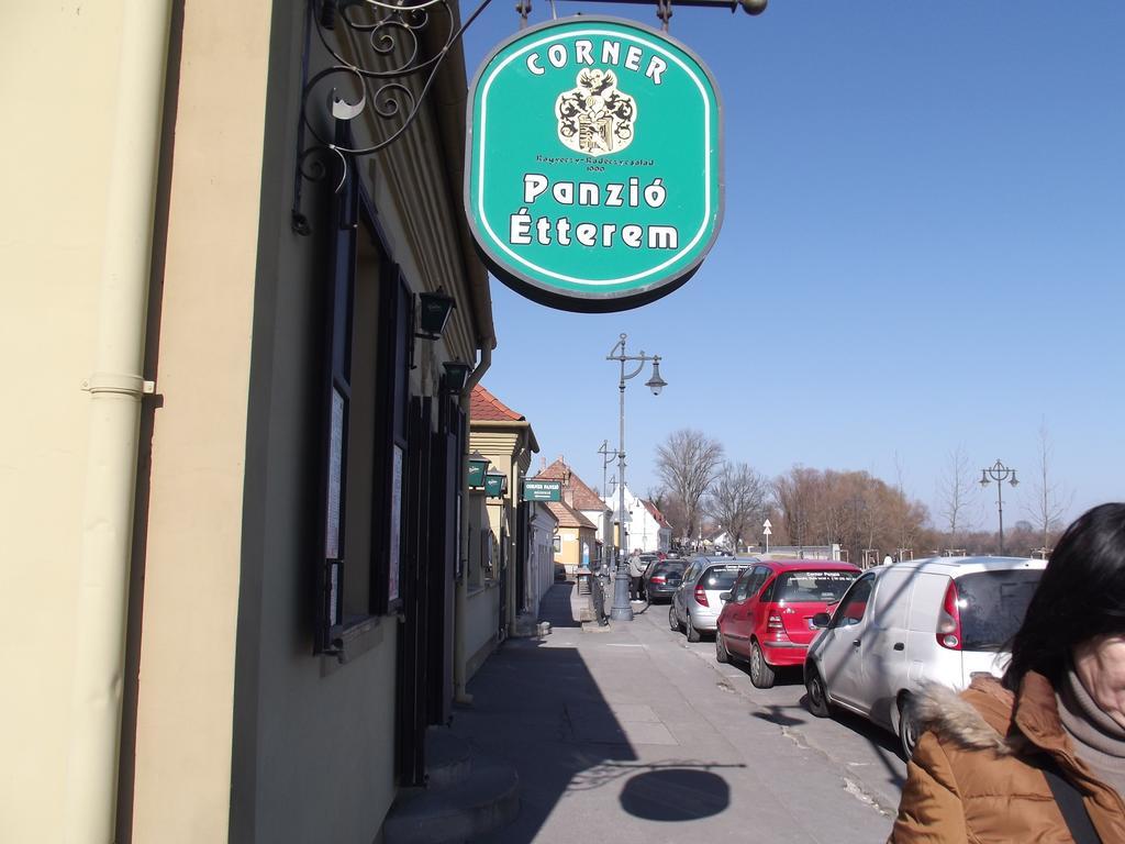Corner Panzio Hotel Szentendre Exterior foto
